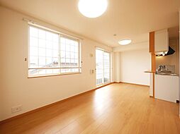 アルモニーM 202 2階1LDKのリビング/ダイニング