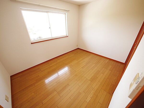 detached 茨城県高萩市大字高戸

地図を見る