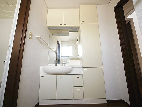 detached 茨城県高萩市大字高戸

地図を見る