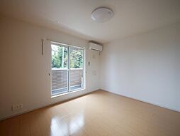 リヴァー　グローヴIV 201 2階1LDKのリビング/ダイニング