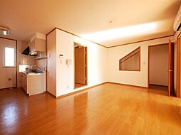 ハーモニーヒルズI 202 2階2LDKのリビング/ダイニング