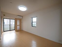 エクセレント 101 1階1LDKのリビング/ダイニング