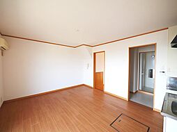 フォアサイト神峰 102 2階2LDKのリビング/ダイニング