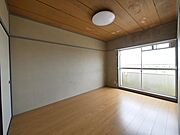 北側洋室6帖