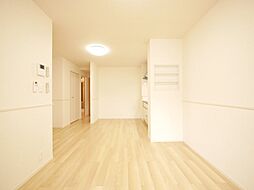 ラ・メゾン川尻 103 1階1LDKのリビング/ダイニング