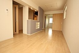 ノーヴァ　WEST 102 1階1LDKのリビング/ダイニング