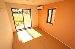 ヴィラ・パセーオ　II 103 1階2DKのリビング/ダイニング