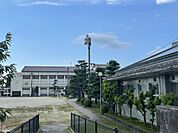 筑前町立三輪小学校（565m）