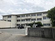 鳥栖市立旭小学校（388m）
