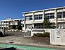 周辺：門弟山小学校 540m