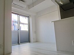 ラティエラ都立大学 304 3階1DKのリビング/ダイニング