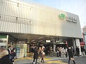 代々木駅 351m