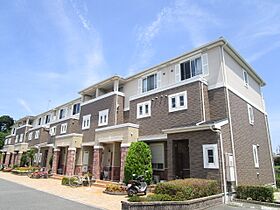 ラフレシール  ｜ 大阪府茨木市畑田町（賃貸アパート2LDK・2階・66.21㎡） その1