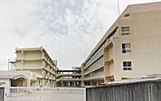 茨木市立西陵中学校(中学校)まで1800m