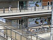 阪急オアシス(スーパー)まで563m