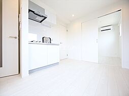 名古屋市営名港線 六番町駅 徒歩4分の賃貸アパート 2階1DKのリビング/ダイニング