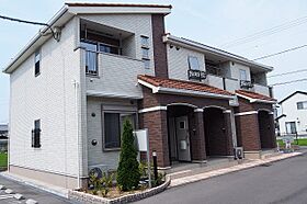 香川県丸亀市柞原町（賃貸アパート1LDK・2階・44.39㎡） その1