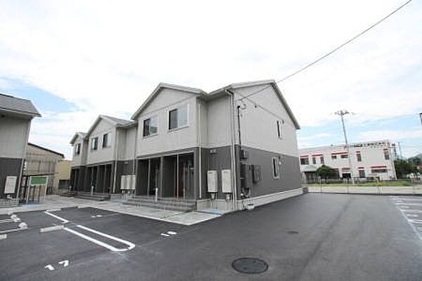 香川県坂出市築港町１丁目(賃貸アパート1LDK・1階・35.84㎡)の写真 その1