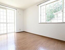 Ｍコート　Ａ 1階2DKのリビング/ダイニング