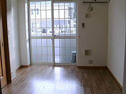 ア・ラ・モード・ピュアB 1階2DKのリビング/ダイニング