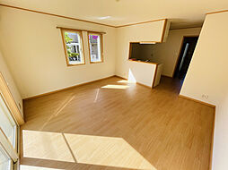 JR可部線 安芸長束駅 徒歩20分の賃貸アパート 1階2LDKのリビング/ダイニング