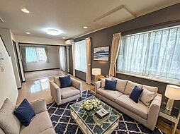 足立区椿2丁目　中古戸建 3SLDKのリビング/ダイニング