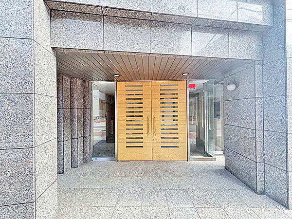 エントランスを拡大表示