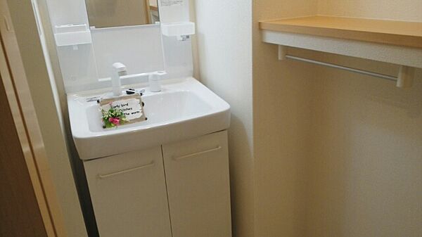 画像6:シャワー付きの洗面化粧台もあります(*^^*)
