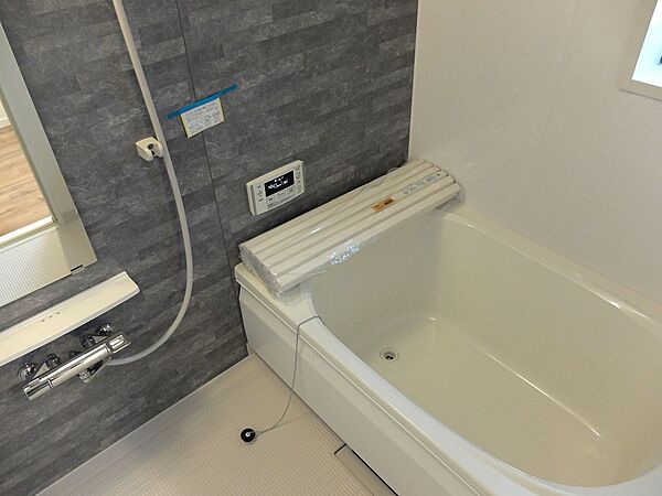 画像5:ホテルのような広い浴槽もおすすめ!(^^)!