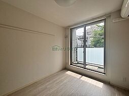 都営大江戸線 西新宿五丁目駅 徒歩3分の賃貸マンション 3階1Kのリビング/ダイニング