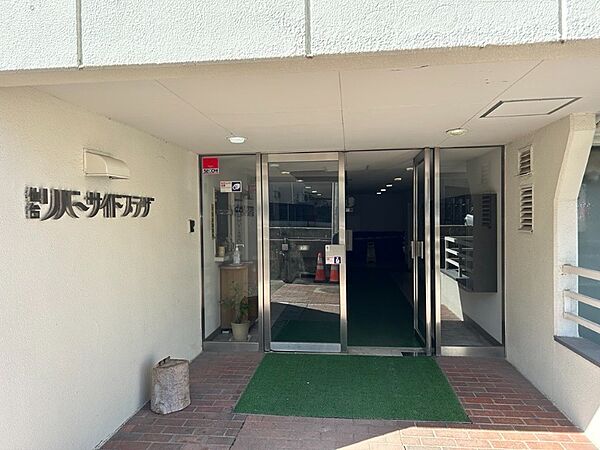 エントランスを拡大表示