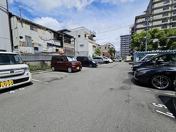 敷地内駐車場！...