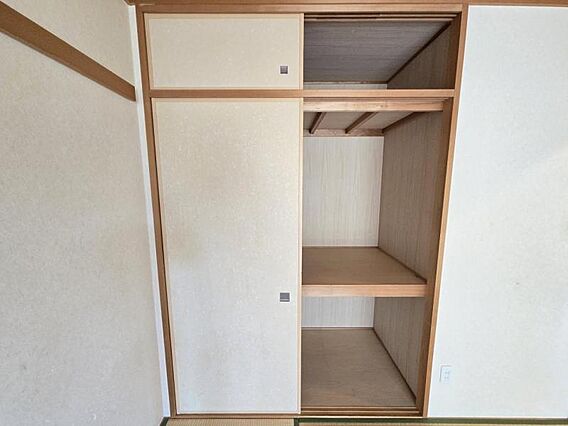 和室6帖：収納...