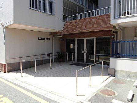 エントランスは、いつも綺麗にされてます!