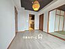 リビング/ダイニング：ＬＤＫ9.6帖：隣り合う和室と合わせた広々空間をご堪能ください！