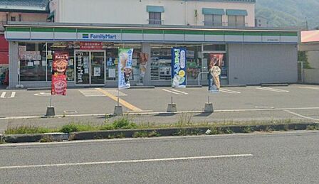 ファミリーマート　東大阪横小路店