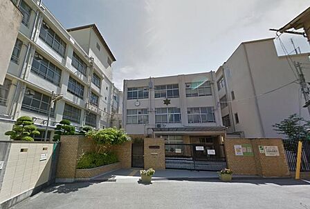 東三国中学校
