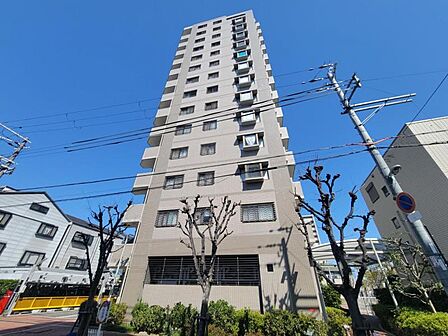 62世帯が集う中規模マンション