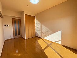 ロイヤルヒルズタワー