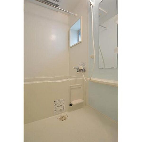 画像9:バスルーム(浴室乾燥機能付）