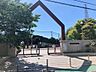 周辺：高槻市立北日吉台小学校（2022m）