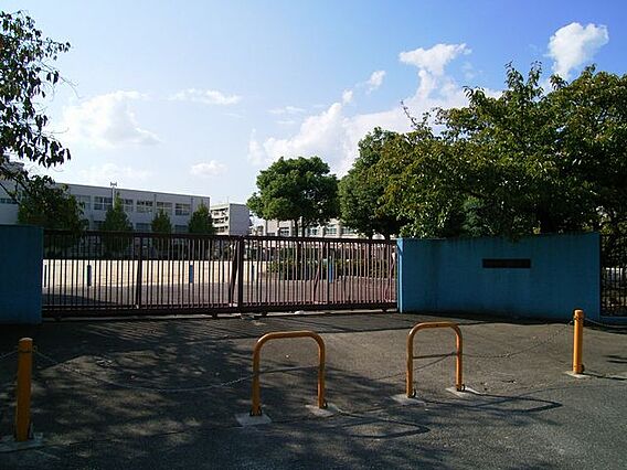 高槻市立富田小...