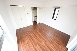 フォレストガーデン蒲生ＩＩＩ 8階1Kのリビング/ダイニング