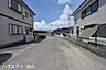 外観：前面道路含む現地写真