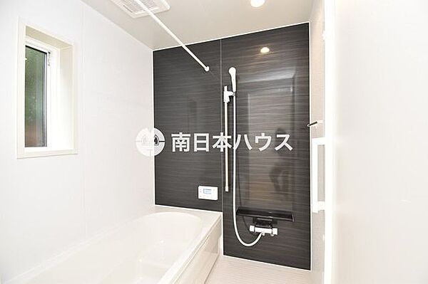 浴室を拡大表示