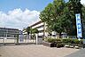 周辺：清和小学校【鹿児島市立清和小学校】は、上福元町に位置する1984年創立の小学校です。令和4年度の生徒数は1049人で、43クラスあります。校訓は「かしこく　うるわしく　たくましく」です。 2200m
