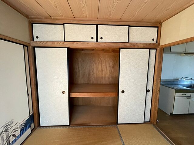 収納