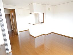 ベルコート C 201号室 2階2LDKのリビング/ダイニング