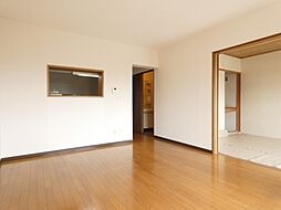 常豊共同ビル 306号室 3階3LDKのリビング/ダイニング