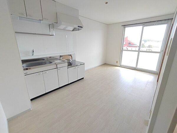 apartment 茨城県那珂市杉
地図を見る